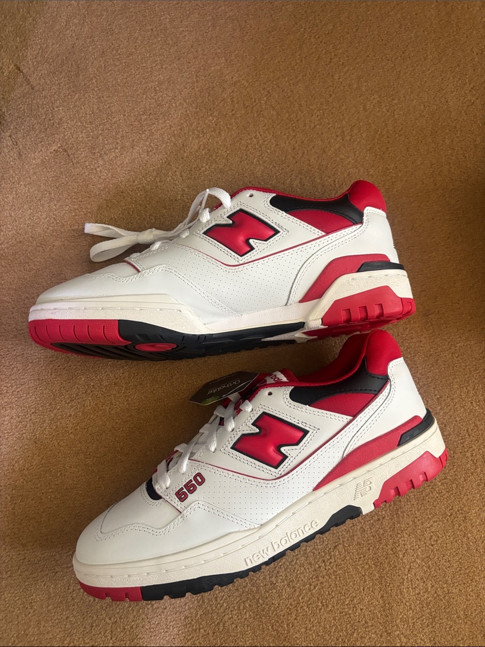 NWT New Balance 550 white red and black size 10